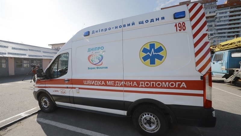Переповнені лікарні в Івано-Франківську: жінка померла в “швидкій”, доки шукали вільне ліжко