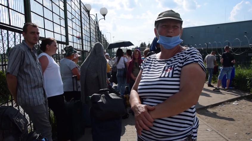 На кордоні з Польщею ускладнилася ситуація із перетином: черги на 10 годин
