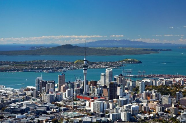 Нова Зеландія зняла карантинні обмеження, але кордони поки не відкрила