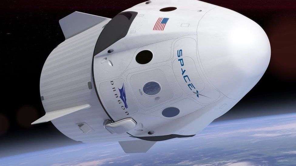 Корабель Crew Dragon компанії SpaceX летить на Землю