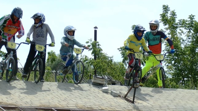 У Чернівцях відбулися змагання з велосипедного спорту BMX