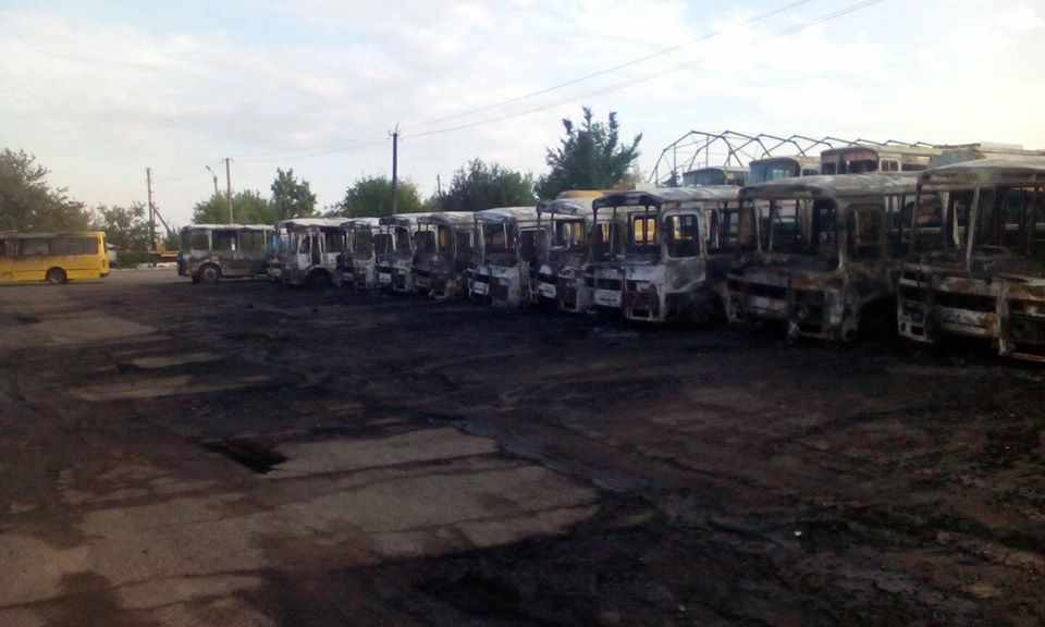 На Черкащині невідомі спалили більше десяти автобусів (фото)