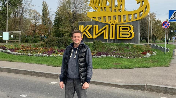 До Києва приїхав російський пропагандист, який відвідував окупований Крим