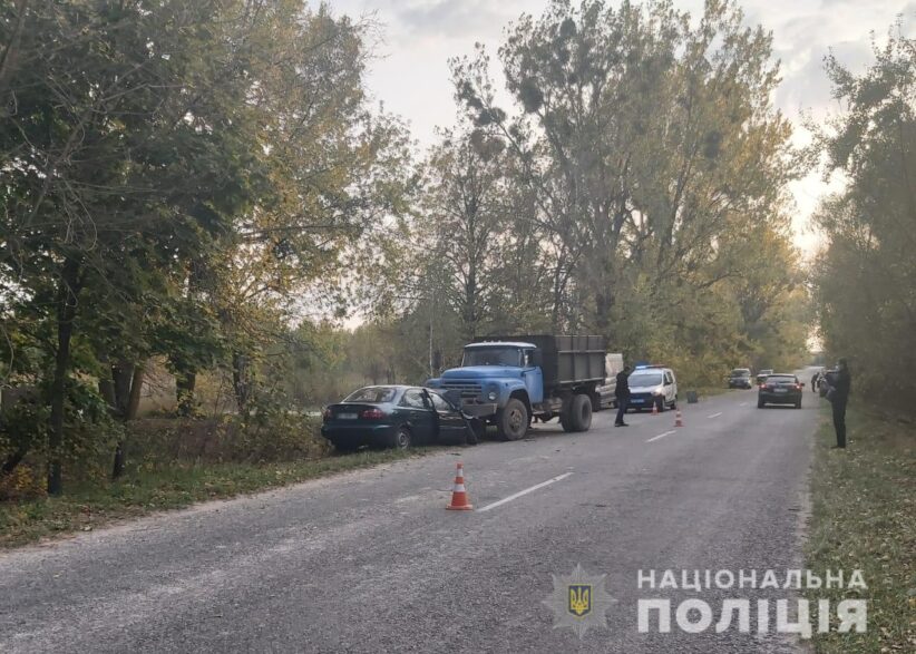 ДТП на Київщині: член виборчкому від втоми заснув за кермом і врізався у вантажівку