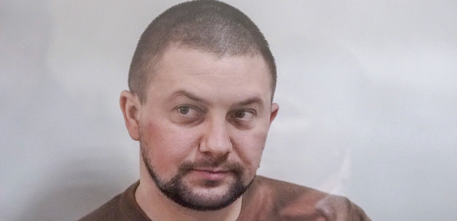 Ексберкутівець, якого підозрюють у розстрілі Майдану, намагається через суд поновитись у поліції