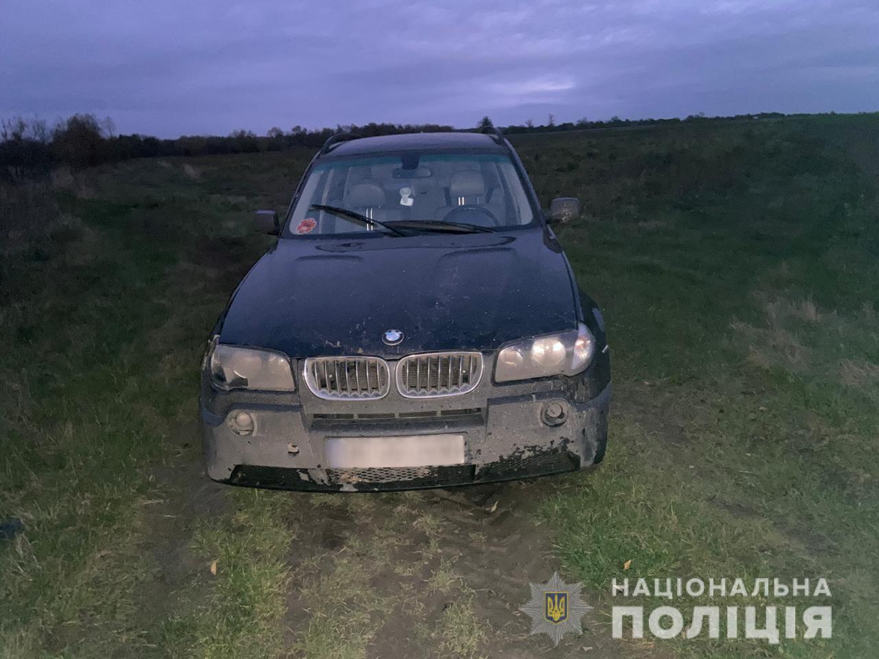 На Буковині у іноземця викрали авто: крадіїв знайшли