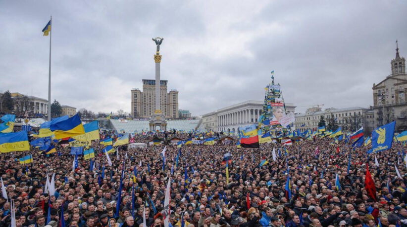 Арсеній Яценюк звернувся до українців у річницю мільйонного віча на Майдані