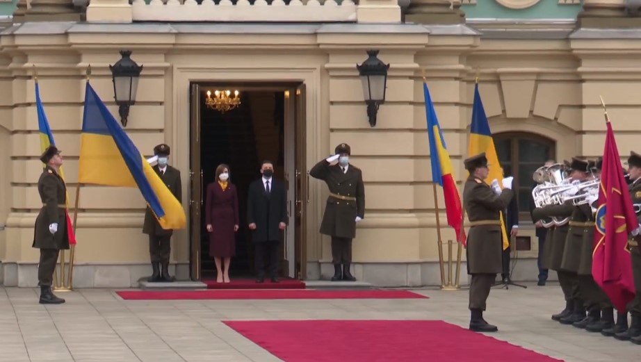 У Києві розпочалася зустріч президентів України і Молдови