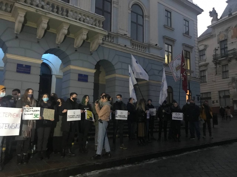 У Чернівцях проходить акція на підтримку Стерненка