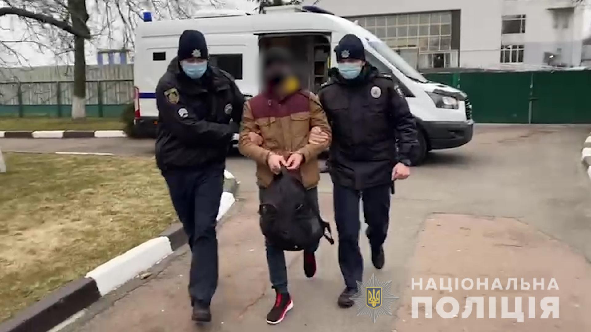 На Буковині поліціянти затримали іноземця, якого розшукували у Чехії