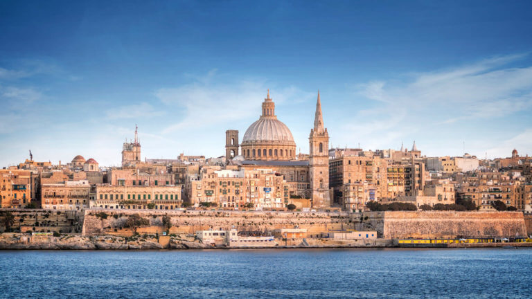 На Мальті заборонили в’їзд туристам з України