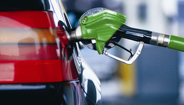 Низка мереж АЗС призупиняє продаж преміального палива — все через держрегулювання цін