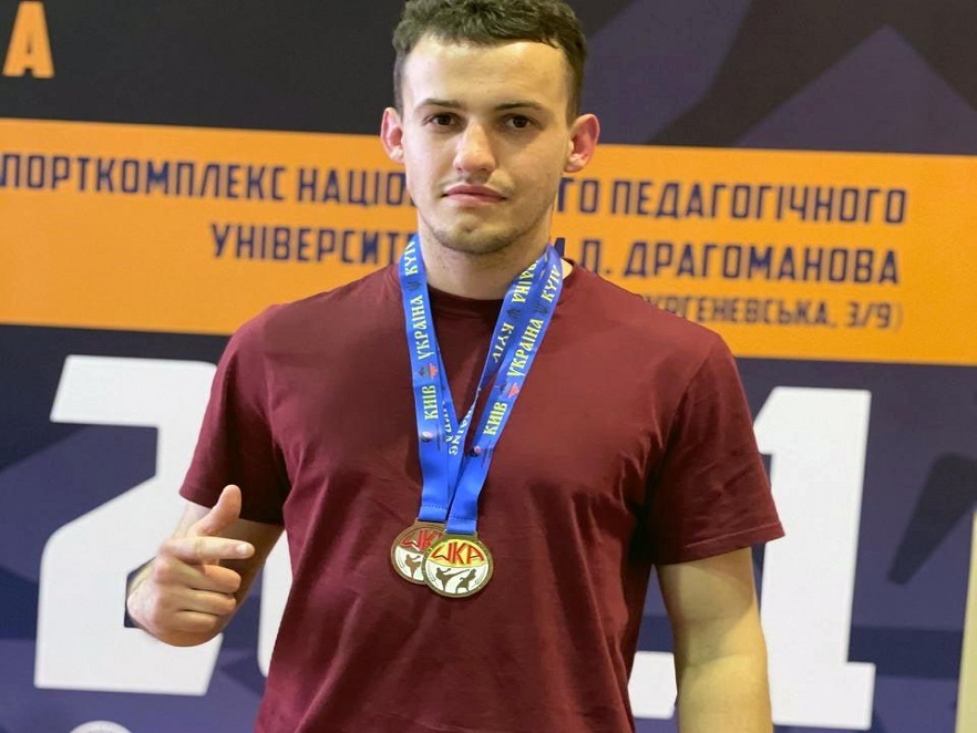 Чернівецький поліцейський, Олександр Гушуватий, став чемпіоном України з кікбоксингу