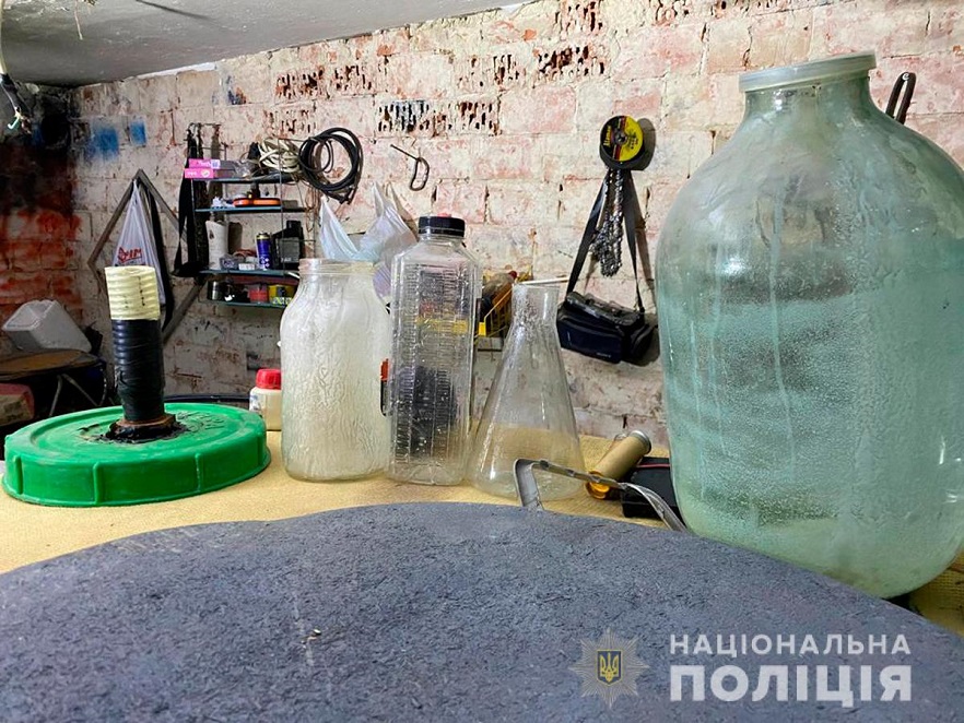 Виробляли та продавали наркотики: на Буковині судитимуть організовану злочинну групу