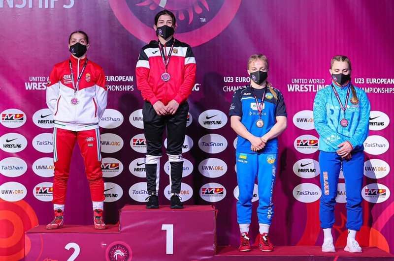 Буковинські борчині Марія та Соломія Винник здобули бронзу в заліку на чемпіонаті Європи