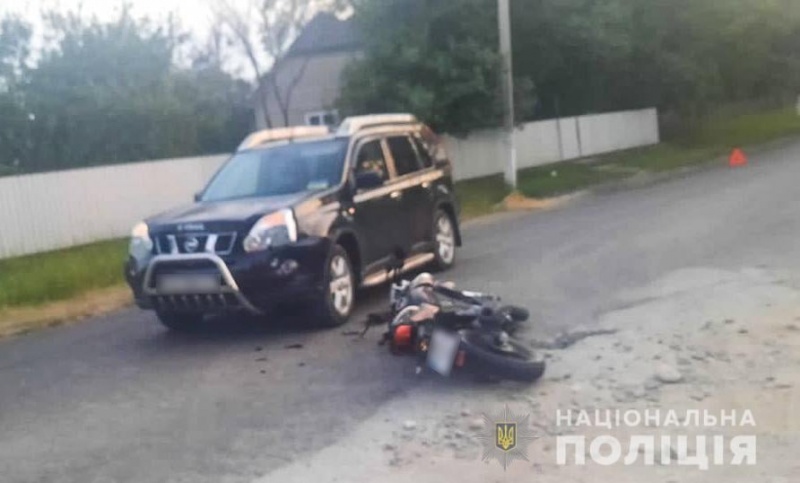 Травмувалися мотоциклісти: ДТП з потерпілими на Буковині