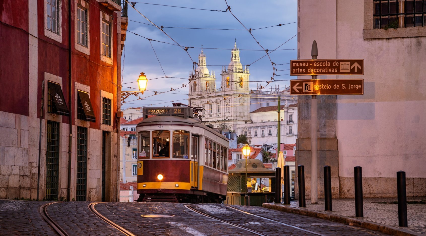Португалія змінила правила в’їзду для туристів з України
