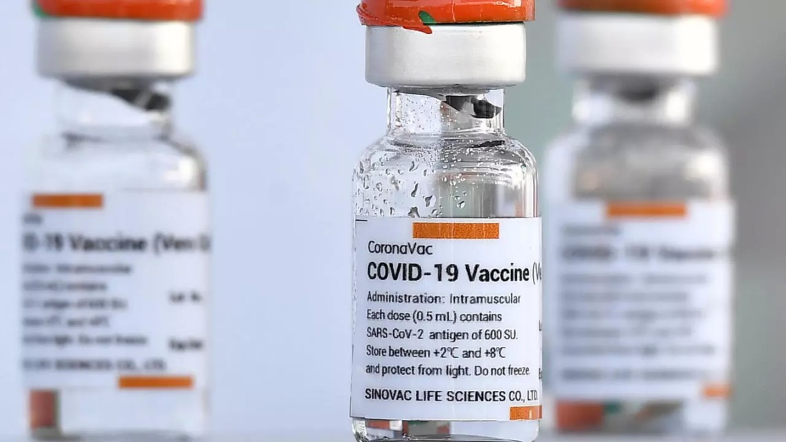 МОЗ рекомендує скоротити інтервал між двома дозами вакцини CoronaVac