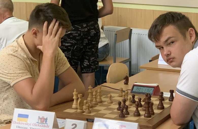 Не програв жодної партії: буковинський шахіст Олексій Білич переміг на міжнародному турнірі