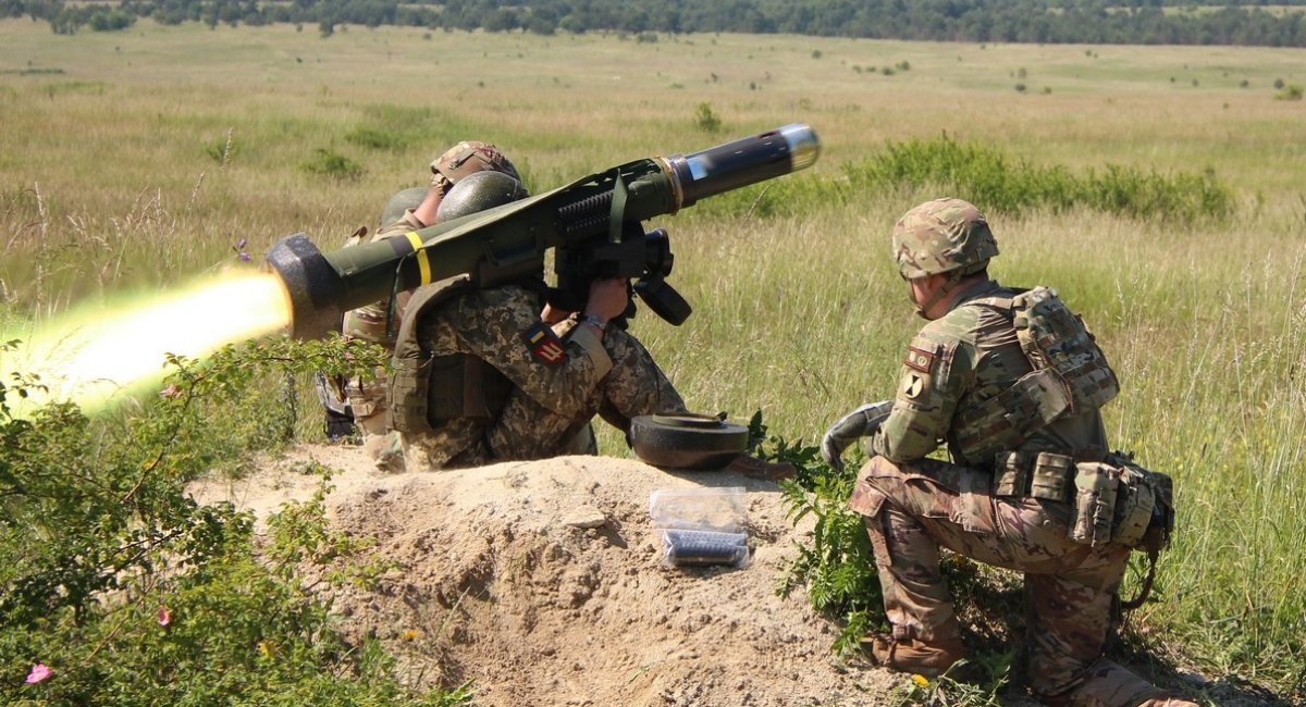Естонія планує надати Україні ракети Javelin та 122-мм гаубиці