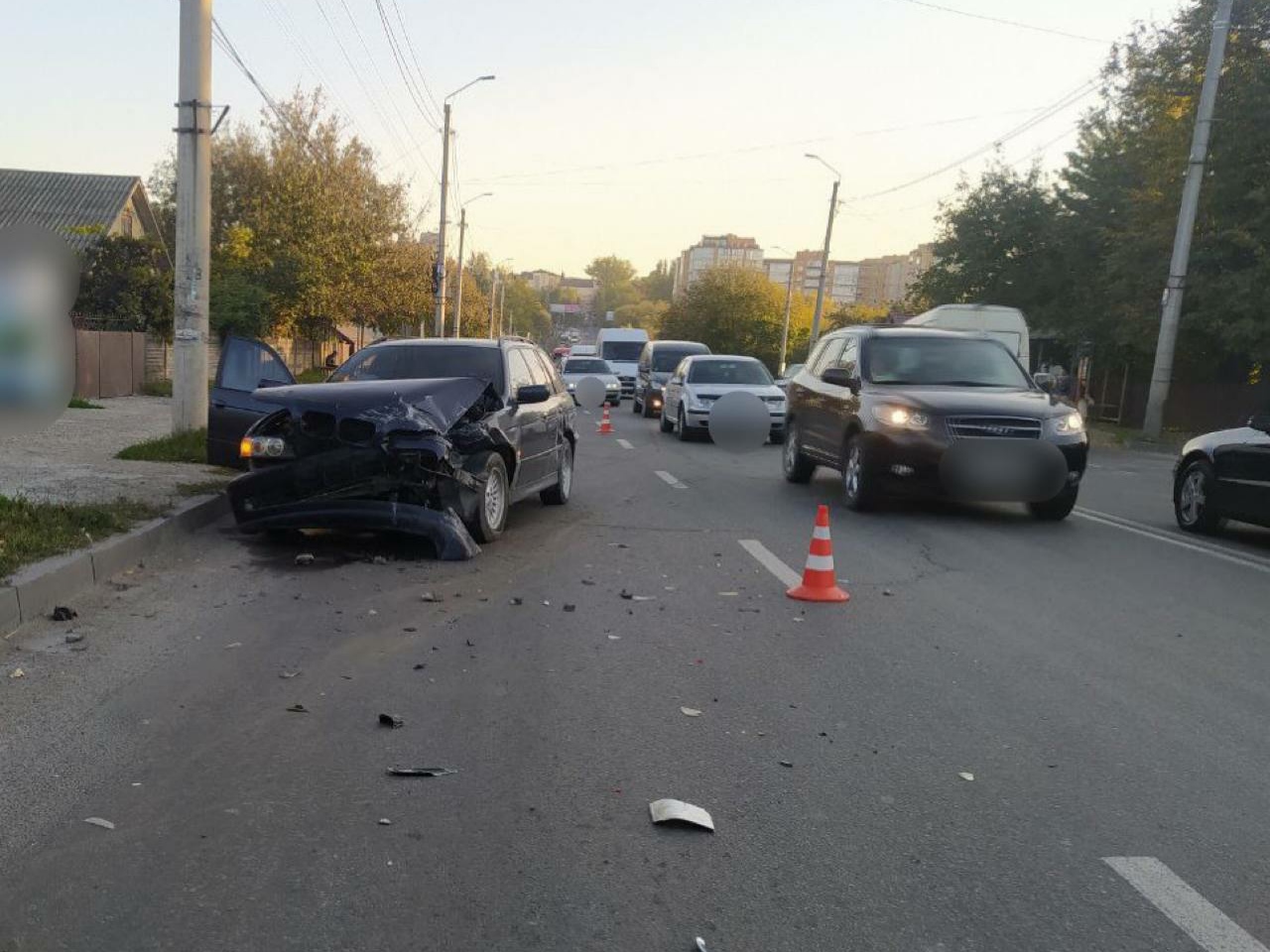 Ранкова ДТП: у Чернівцях зіткнулися два легкових авто