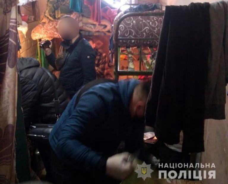 Поліціянти Буковини викрили жителя Київщини, який шахрайським шляхом виманював гроші