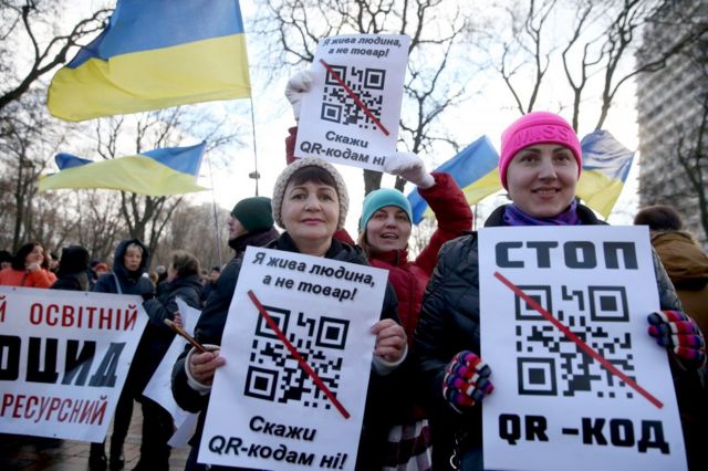 Марш противників вакцинації у Києві: у РНБО заявили про російський слід