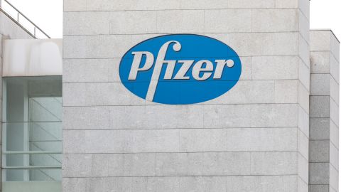Pfizer заявляє про успішні випробування пігулок від COVID-19