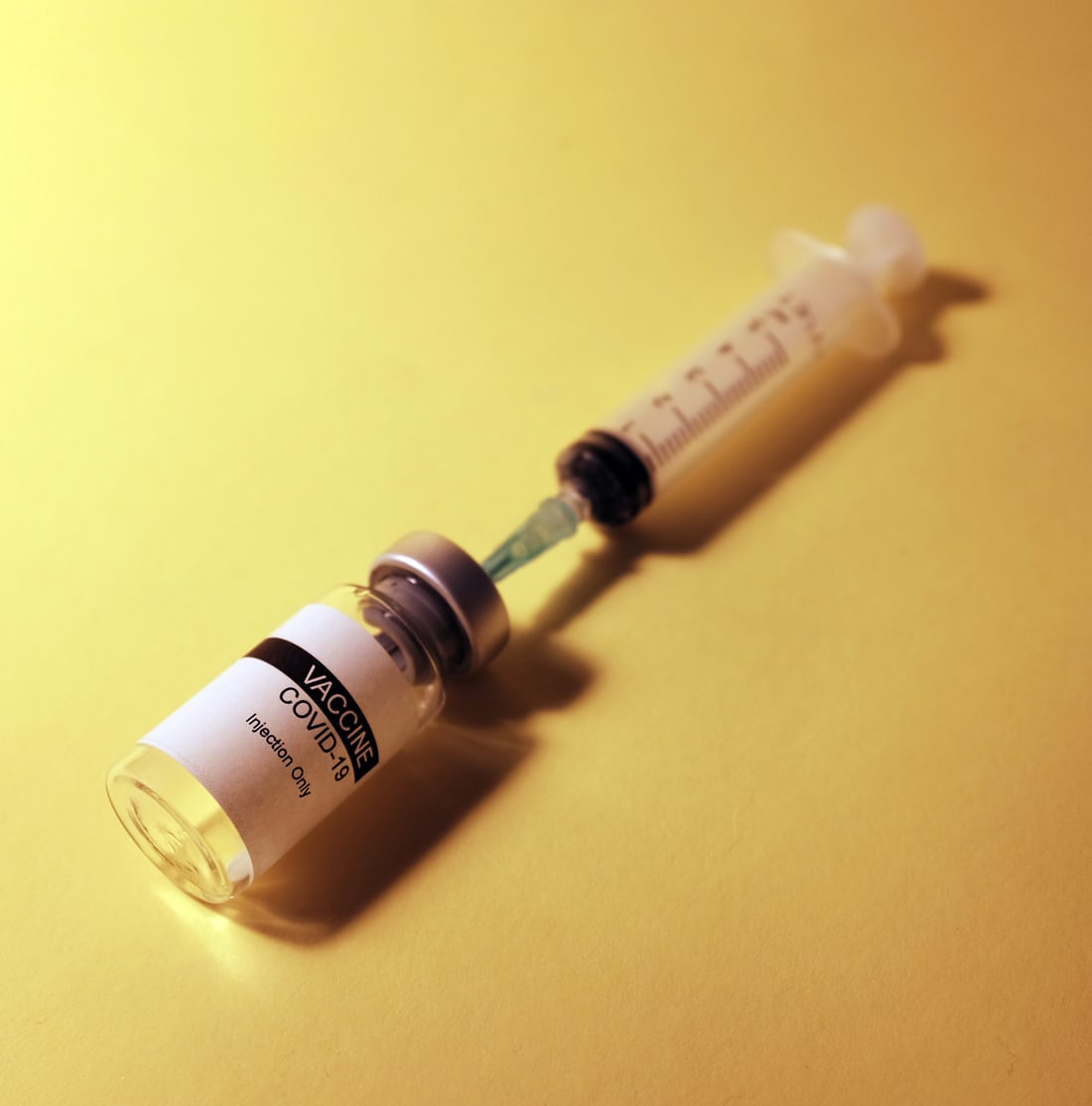 Вакцинуватимуть усіх охочих: сьогодні у Чернівцях працюють два додаткові пункти щеплення проти COVID-19