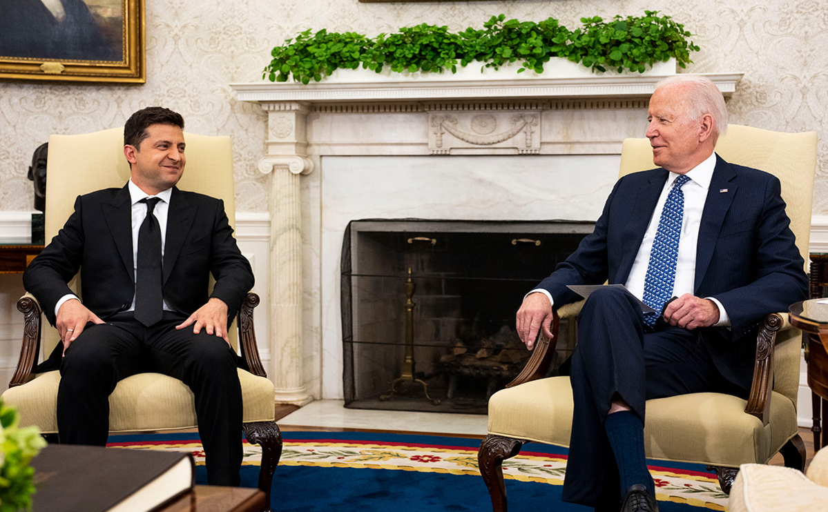 Зеленський та Байден проведуть телефонну розмову після переговорів президента США з Путіним — ОПУ