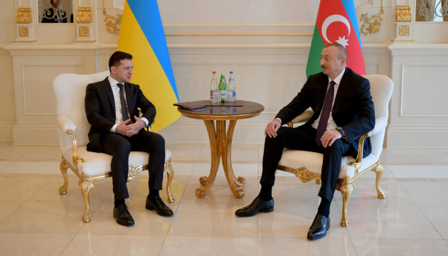 Зеленський обговорив з президентом Азербайджану взаємодію на міжнародних майданчиках