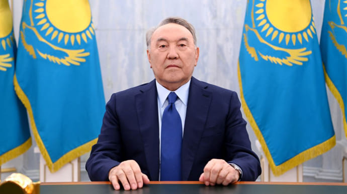 Назарбаєв вперше звернувся до народу після початку протестів у Казахстані