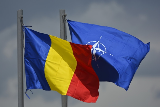 Вимога РФ про виведення військ НАТО: у Болгарії заявили, що оборонні питання вирішать самі, у Румунії нагадали про окупацію Криму