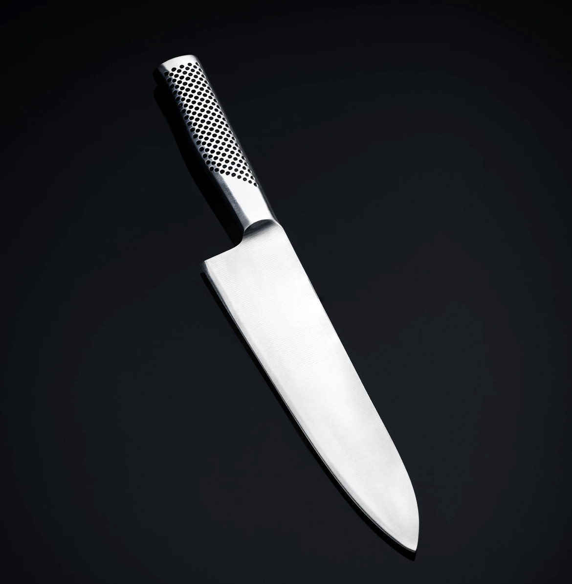 Спроба вбивства у Миговому: 43-річний буковинець вдарив односельця ножем