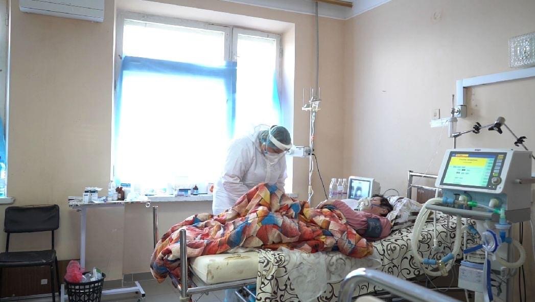 У ковід-лікарнях Чернівців зменшили кількість ліжок