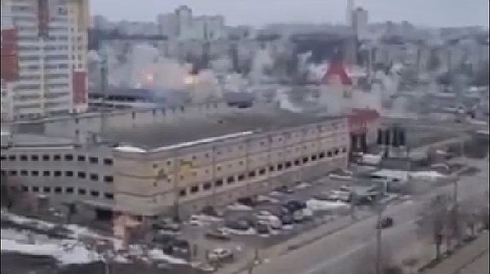 Окупанти обстріляли Харків із “Градів”, десятки загиблих – Геращенко