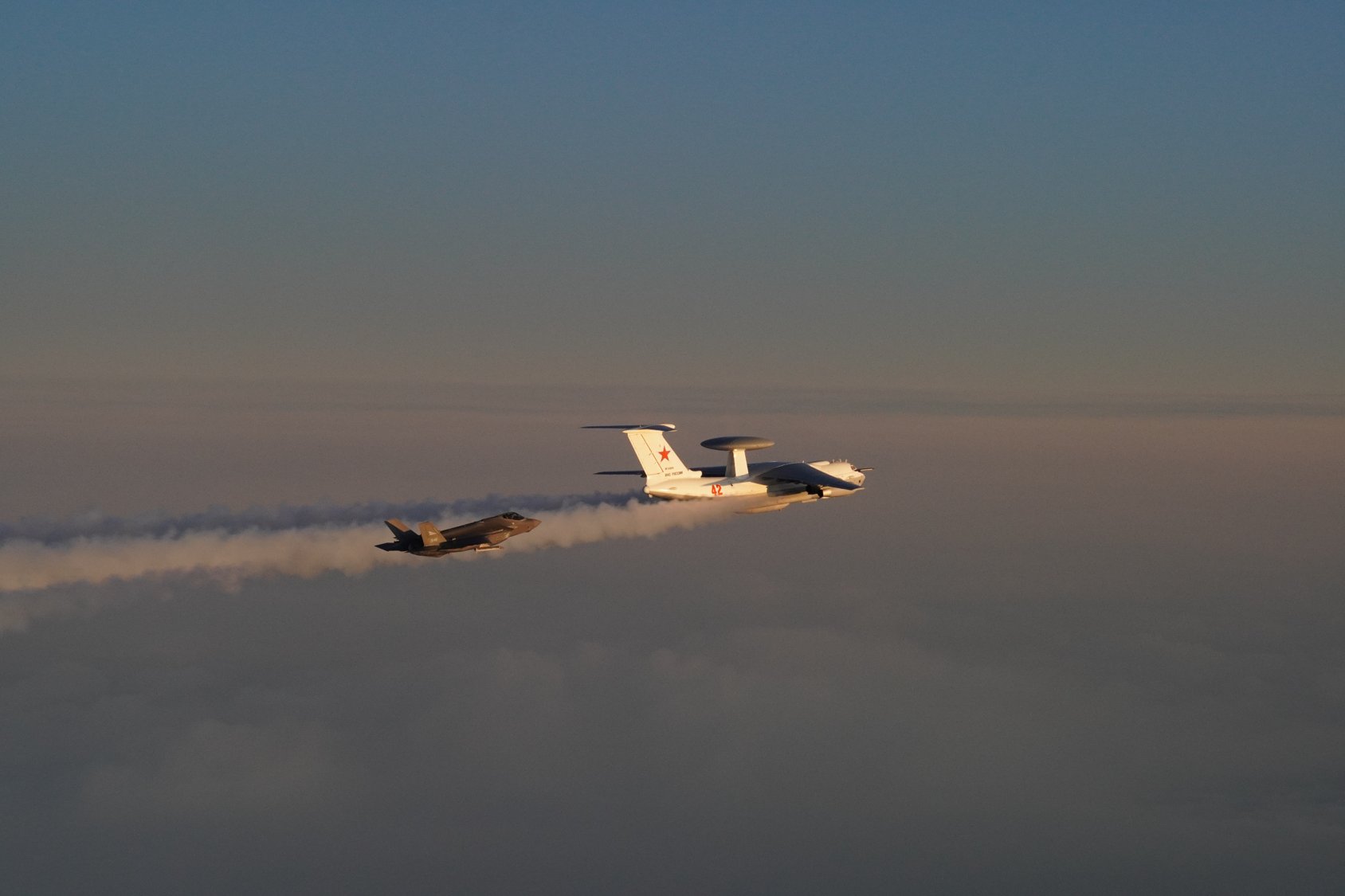 Норвегія перехопила російський літак винищувачами F-35