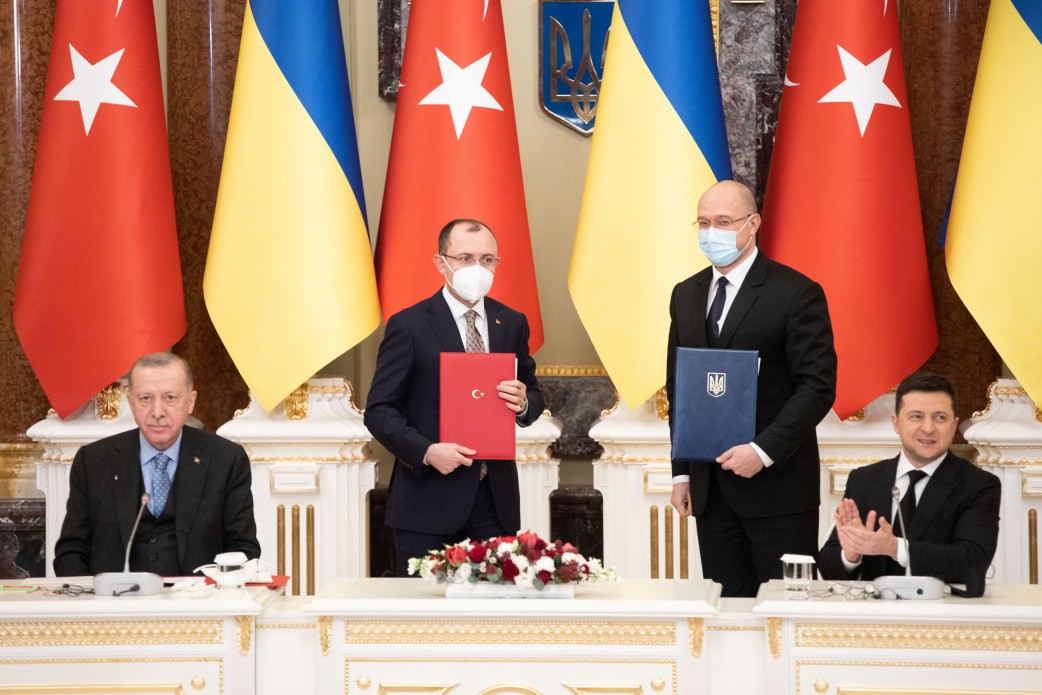 Україна і Туреччина підписали угоду про створення зони вільної торгівлі