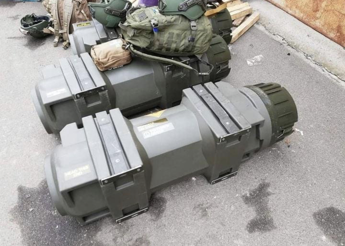 Батальйони територіальної оборони Києва отримали протитанкові ракетні комплекси NLAW