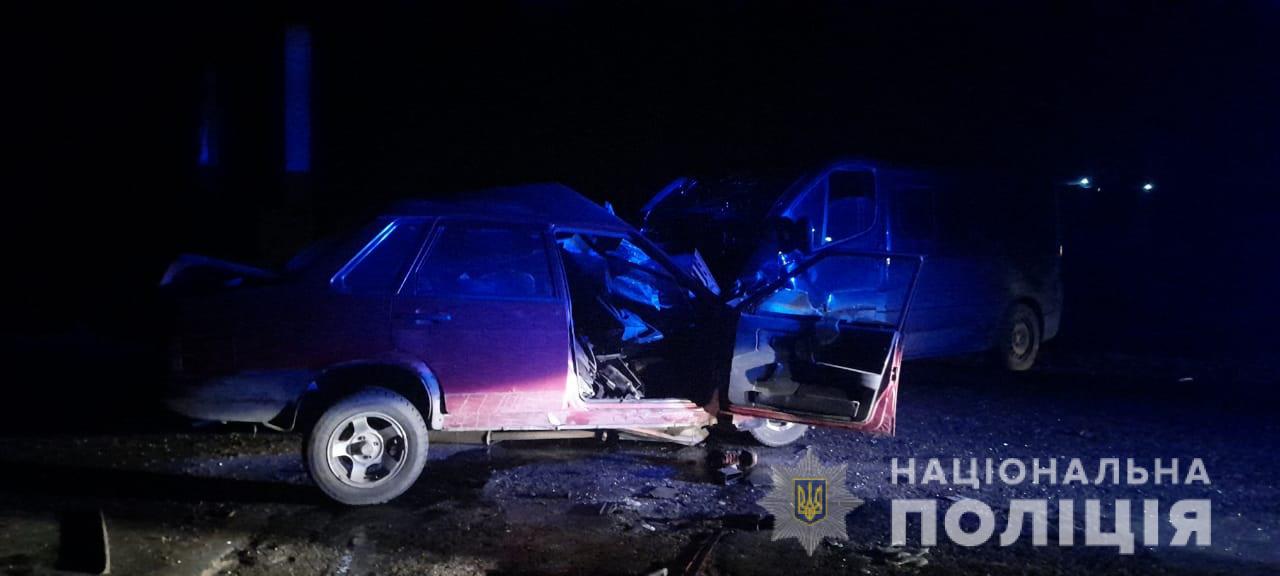 На Буковині зіткнулися дві автівки: загинув 27-річний кермувальник та його пасажир