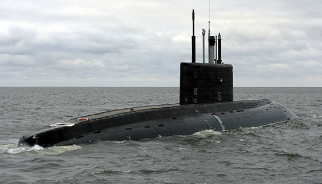 Російський підводний човен зайшов у Чорне море