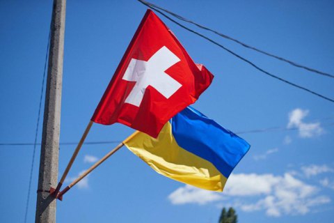 Швейцарія направляє до України гуманітарні вантажі