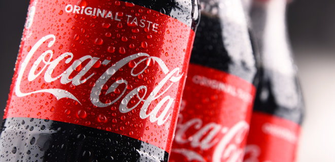 Coca-Cola вирішила таки зупинити свою діяльність в росії