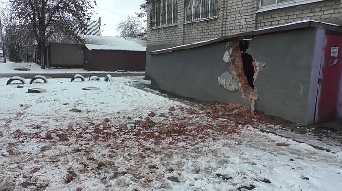 Окупанти вчинили ще один військовий злочин: Покровськ обстріляли касетними снарядами