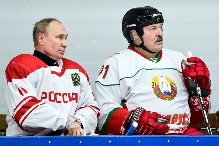 Збірну росії викинули з хокейного Євротуру