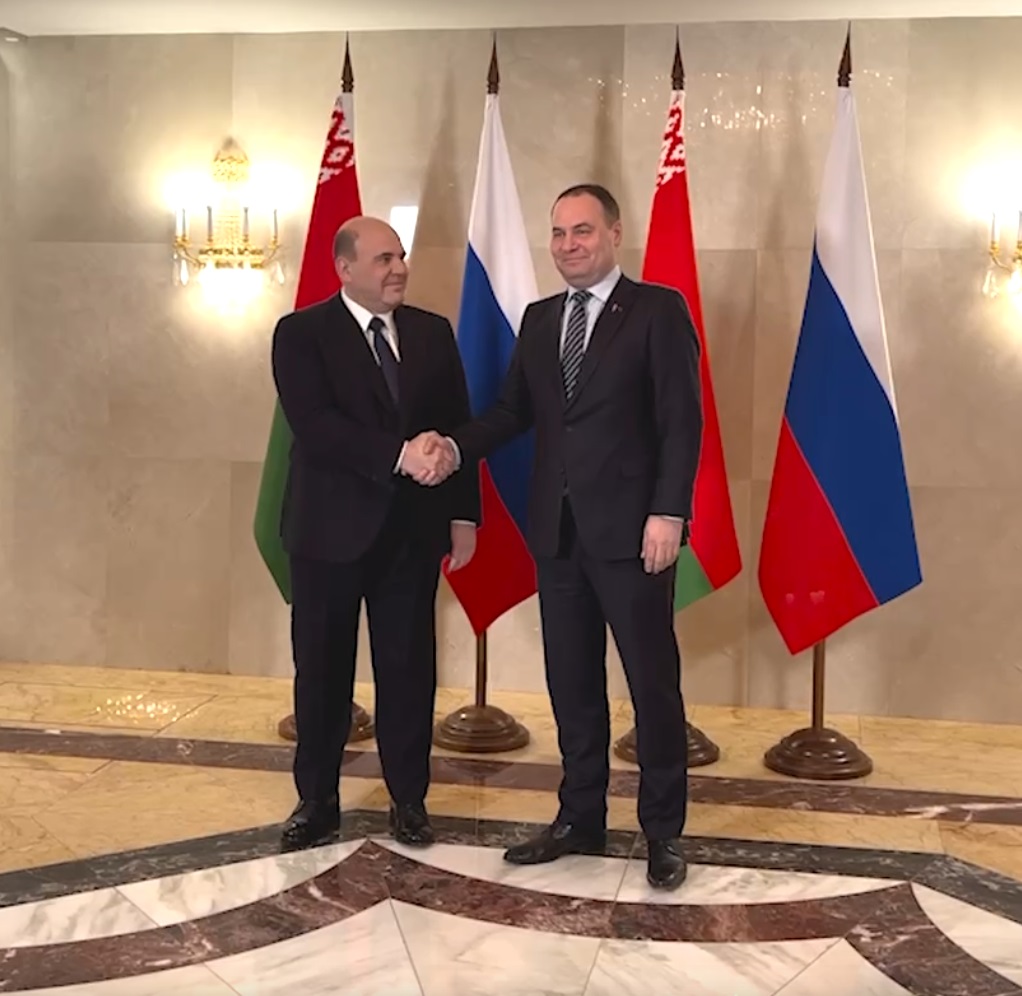 Прем’єр-міністр Білорусі Головченко приїхав в россію і просить грошей