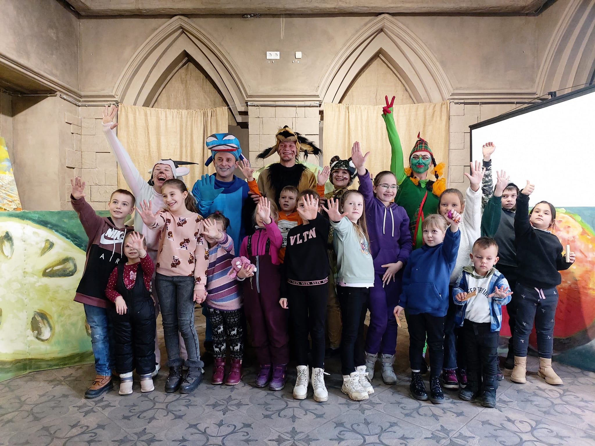 Чернівецькій центр культури “Вернісаж” запрошує дітей вимушених переселенців на заходи