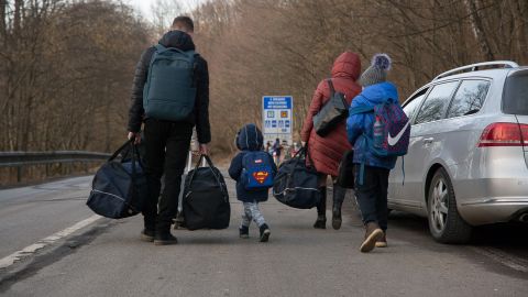 30 тисяч українських біженців повертаються додому щодня,- ООН