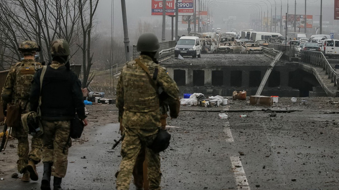 В Україні через бойові дії зруйновано понад 20 тисяч кілометрів доріг