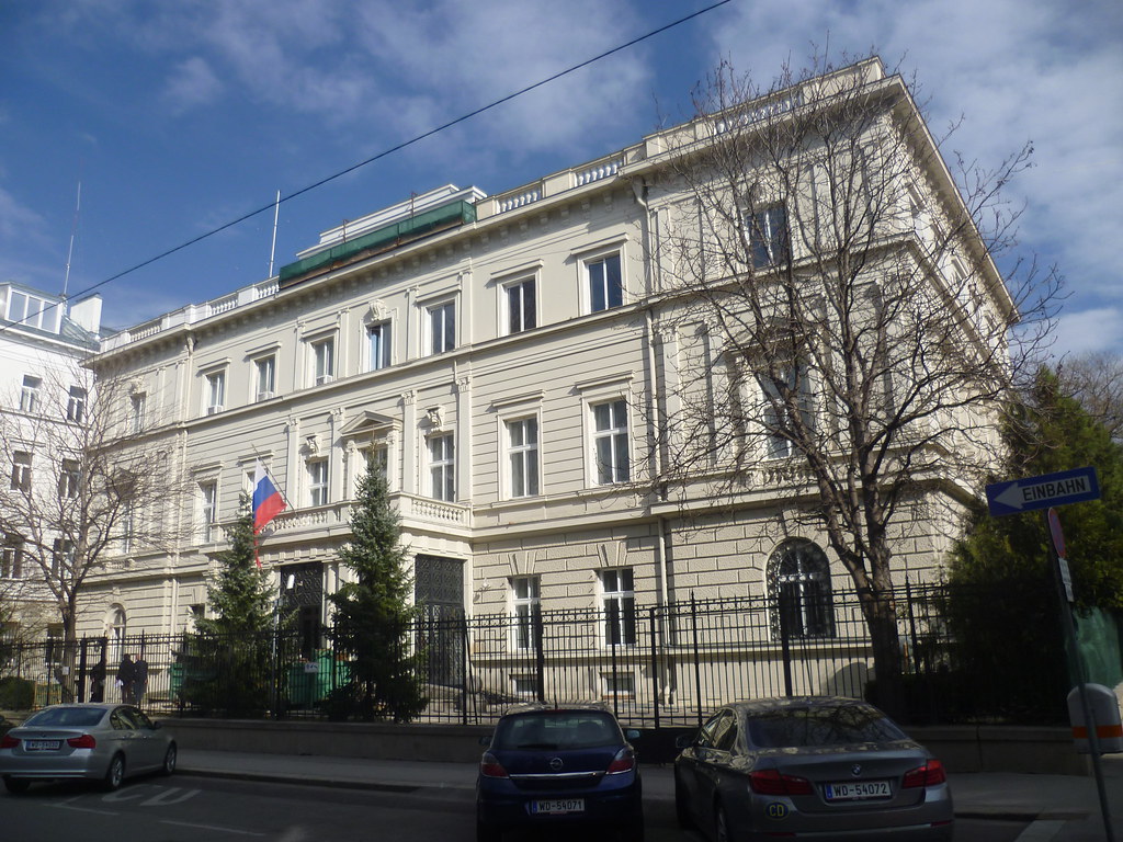 Австрія висилає чотирьох російських дипломатів